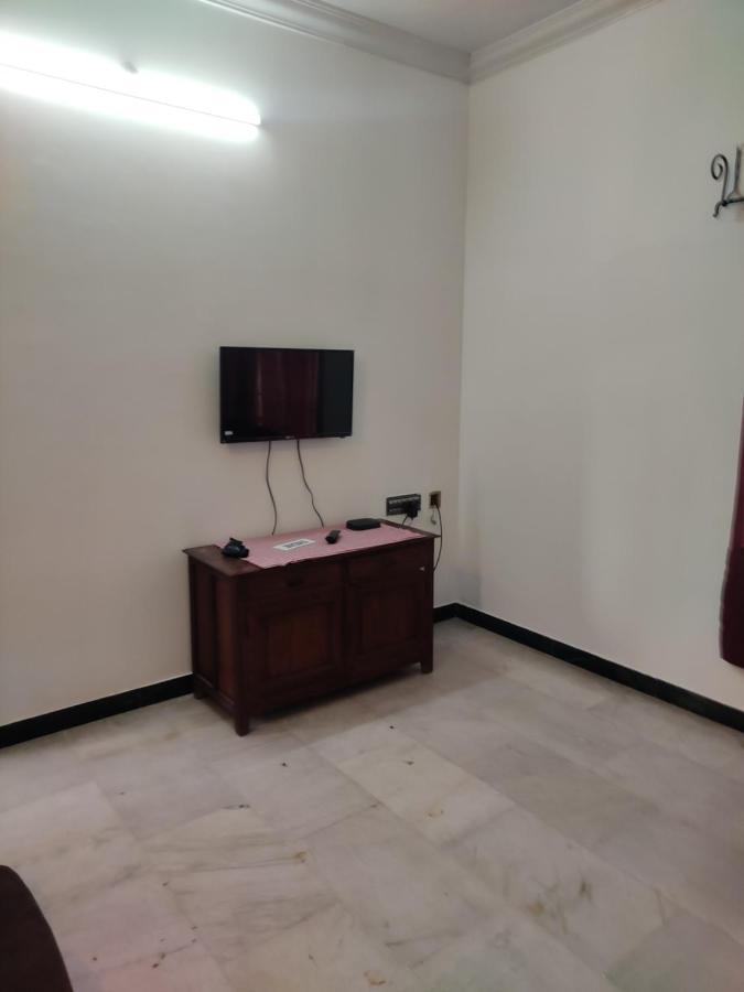 Villa Souhayl Homestay 蓬蒂切里 外观 照片